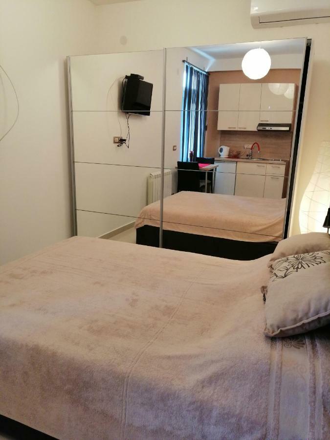 Studio Apartman Irena 2 بِييلا المظهر الخارجي الصورة