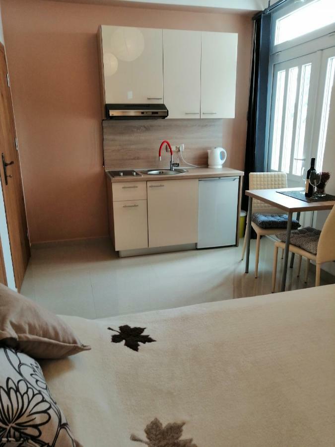 Studio Apartman Irena 2 بِييلا المظهر الخارجي الصورة